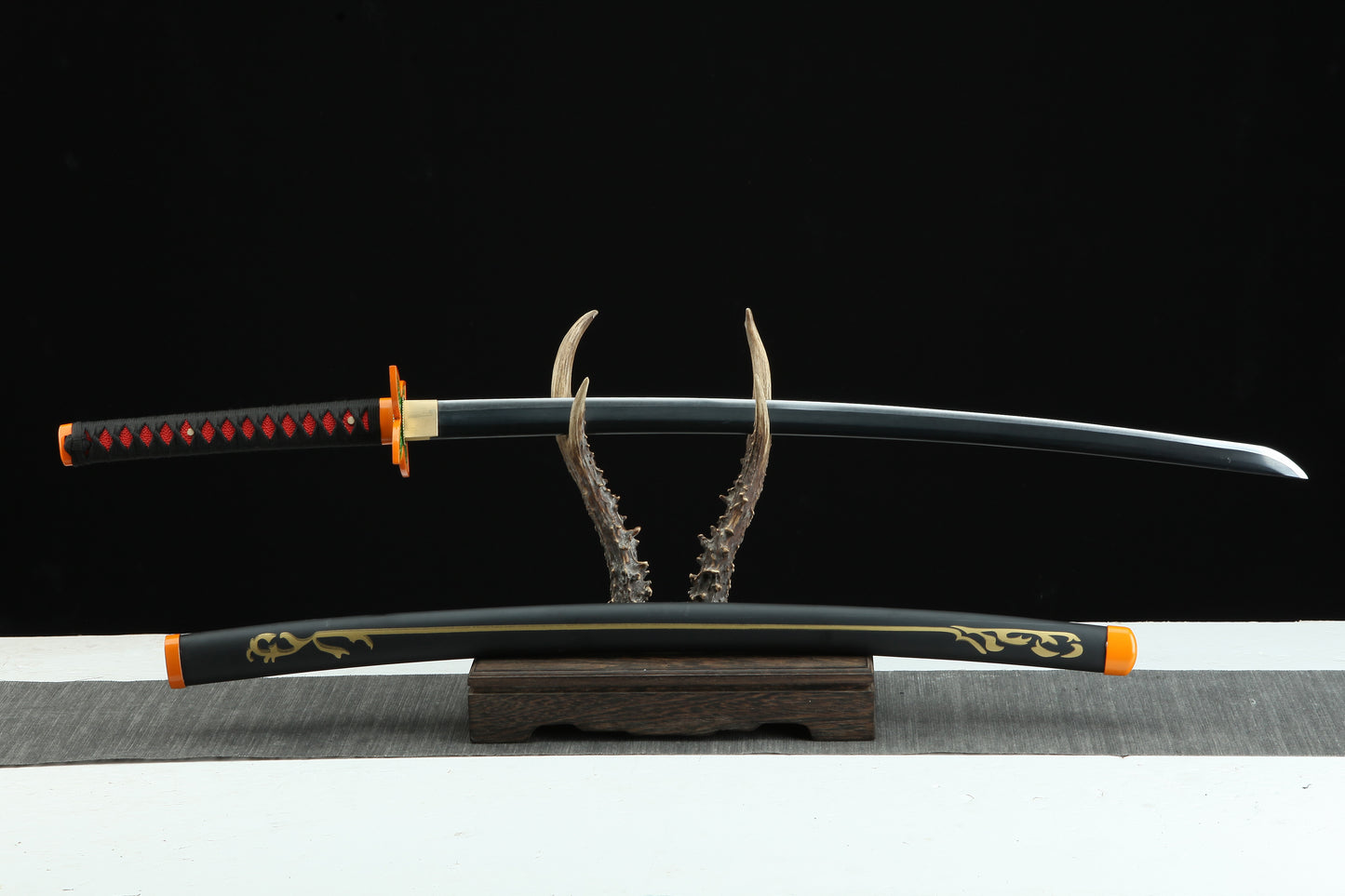 1:1 Replica Kochō Shinobu Worn Katana
