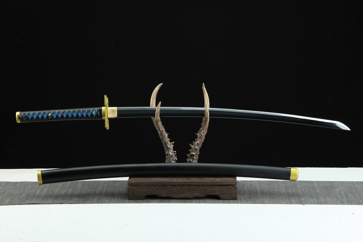 1:1 Replica Muichiro Tokito Worn Katana