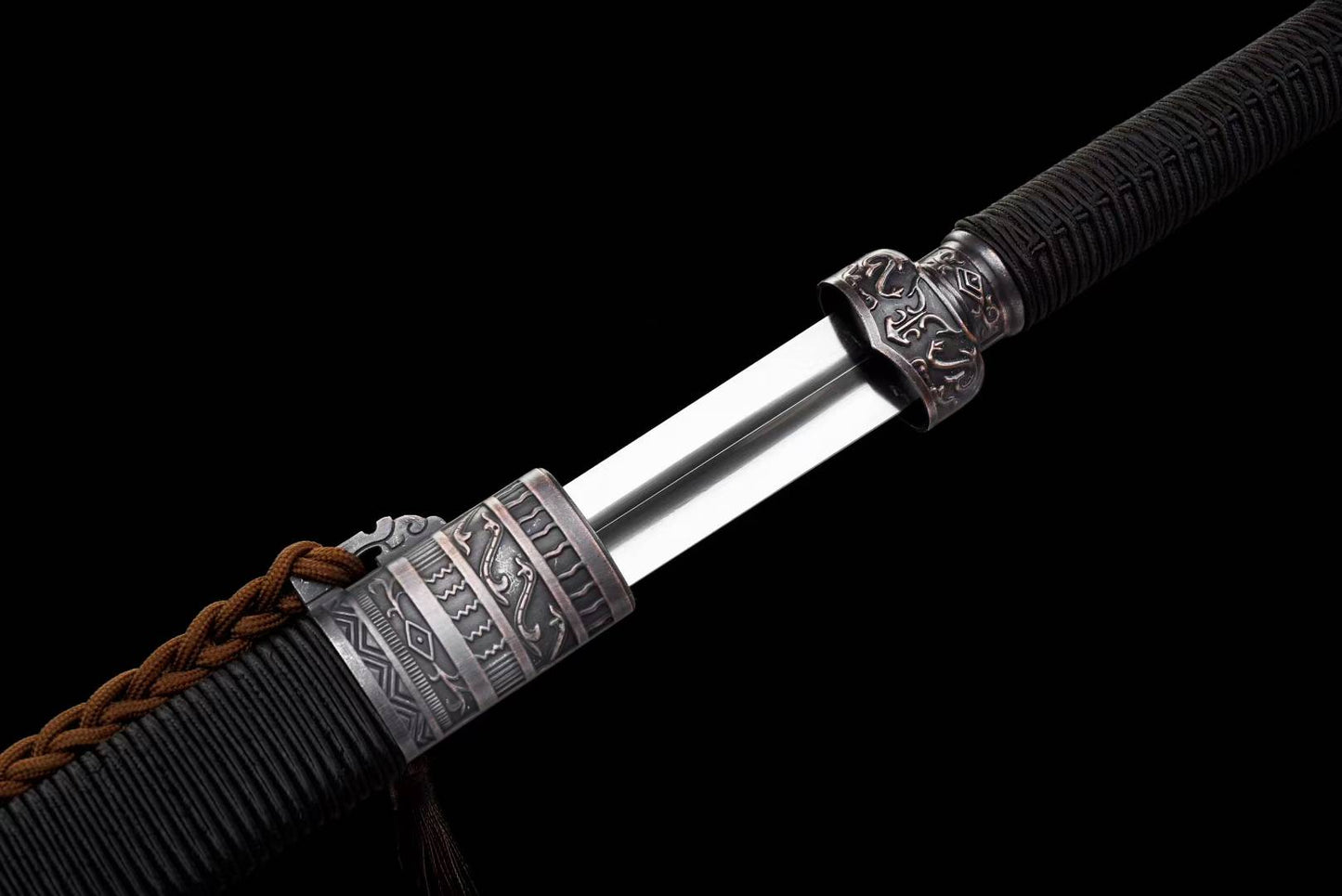 Two-handed sword ~ Crouching Dragon