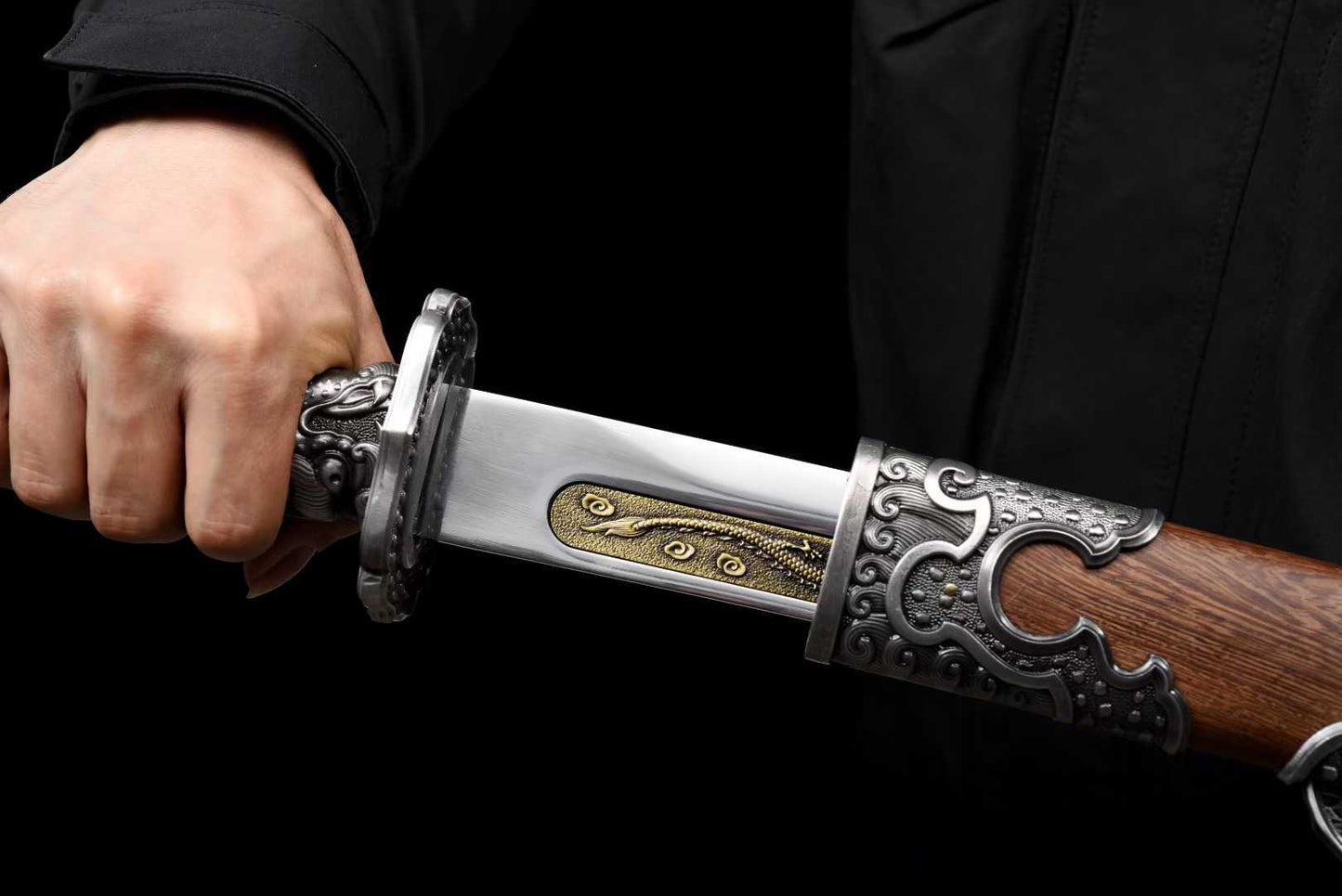 Xiuchun Knife ~ Hidden Dragon (SHARP)