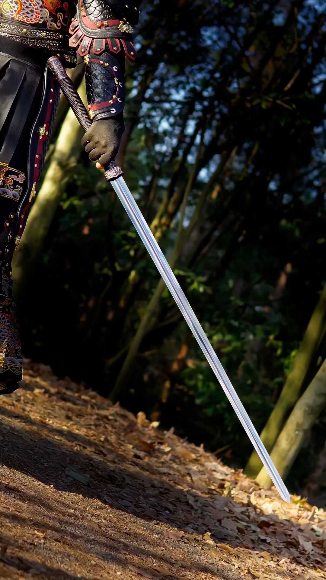 Two-handed Sword~Wolong【Stainless Steel Model】 (SHARP)