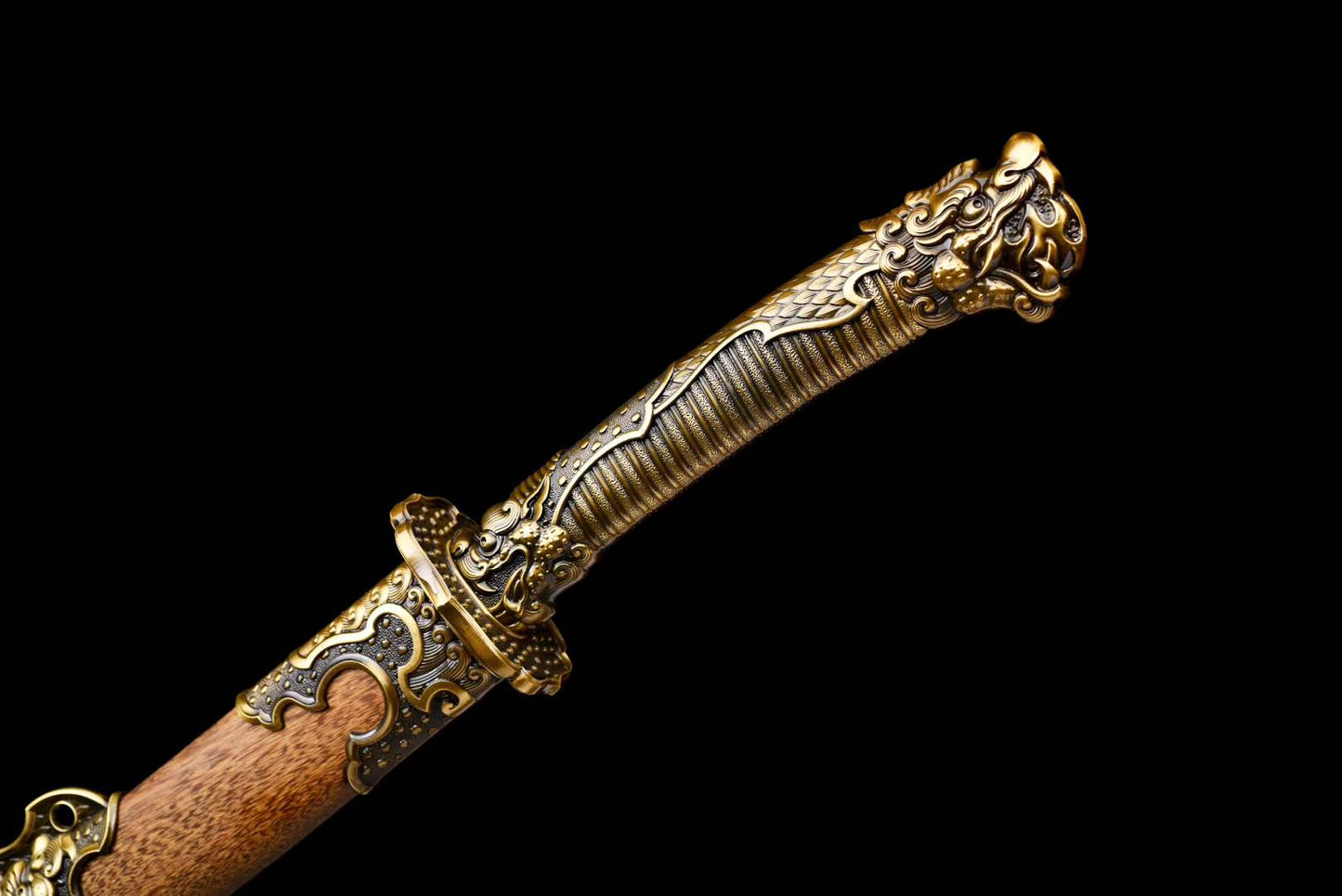 Embroidered Spring Knife ~ Dragon Roar