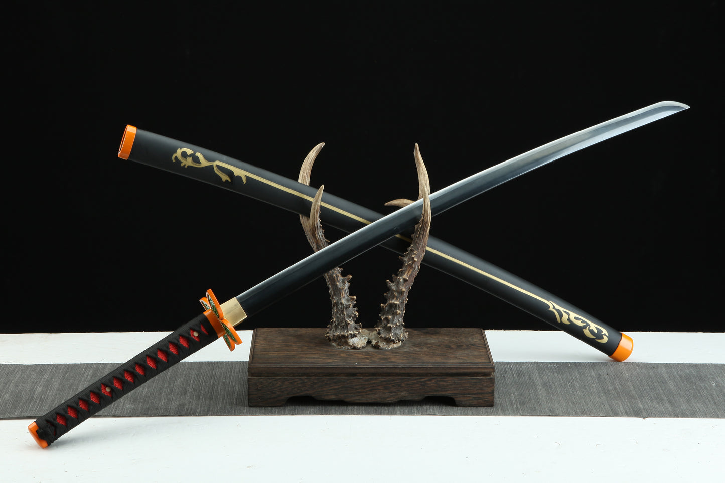 1:1 Replica Kochō Shinobu Worn Katana