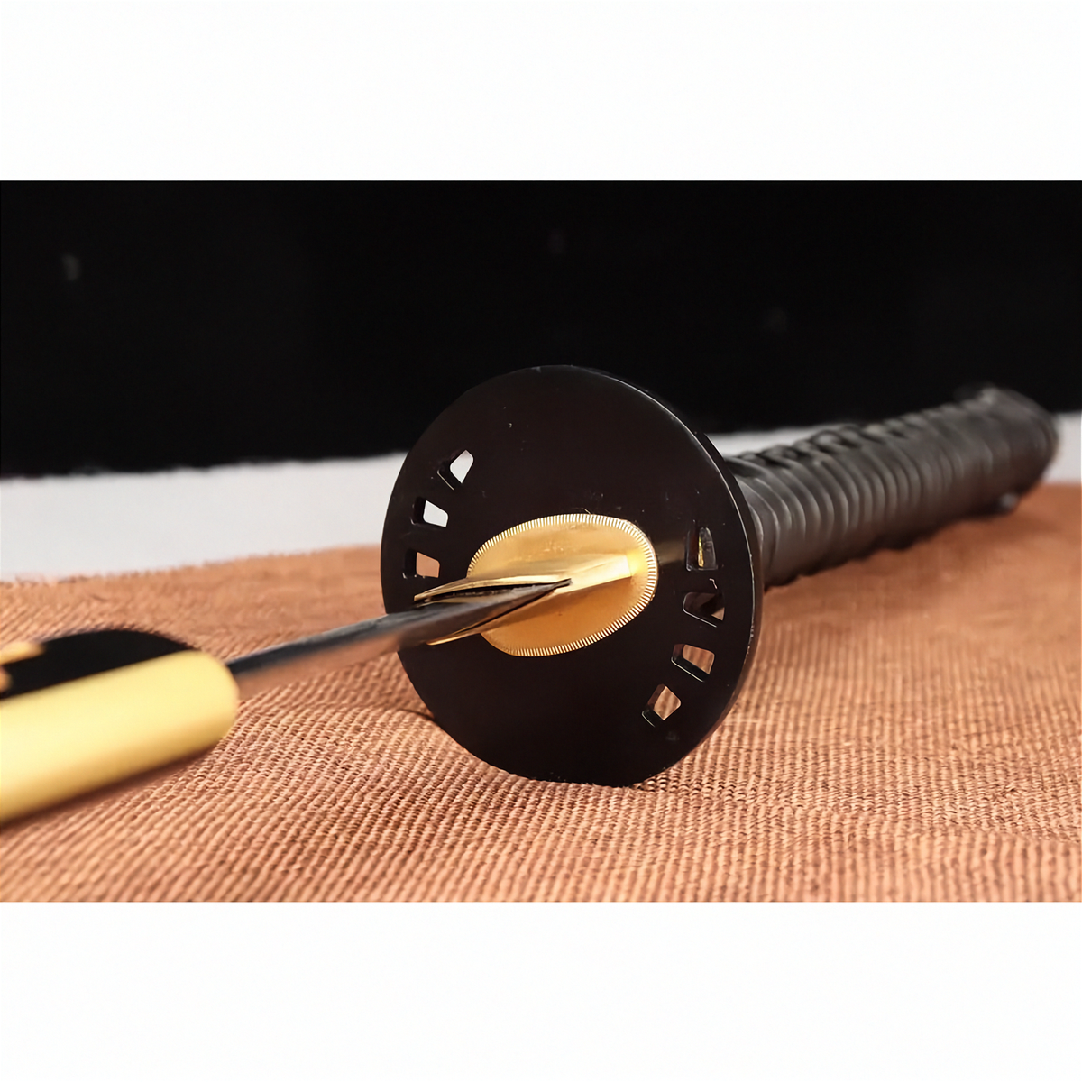 1060 Carbon Steel Iaido Katana | Hand Forged 1060 Carbon Steel Golden Cord Handle Wooden Scabbard Full Tang Hand-Forged 105cm — Best Entry-Level Iaido Katana Under $120