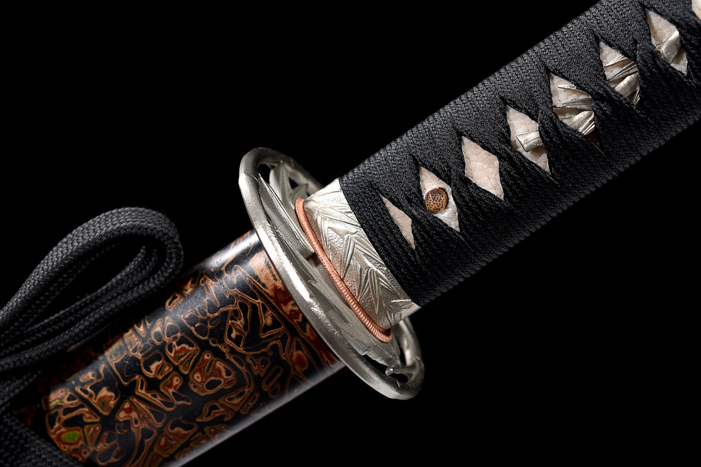 Tamahagane Lacquered Scabbard Ling Xue Katana (Custom-made products: Delivery within 30 days.)