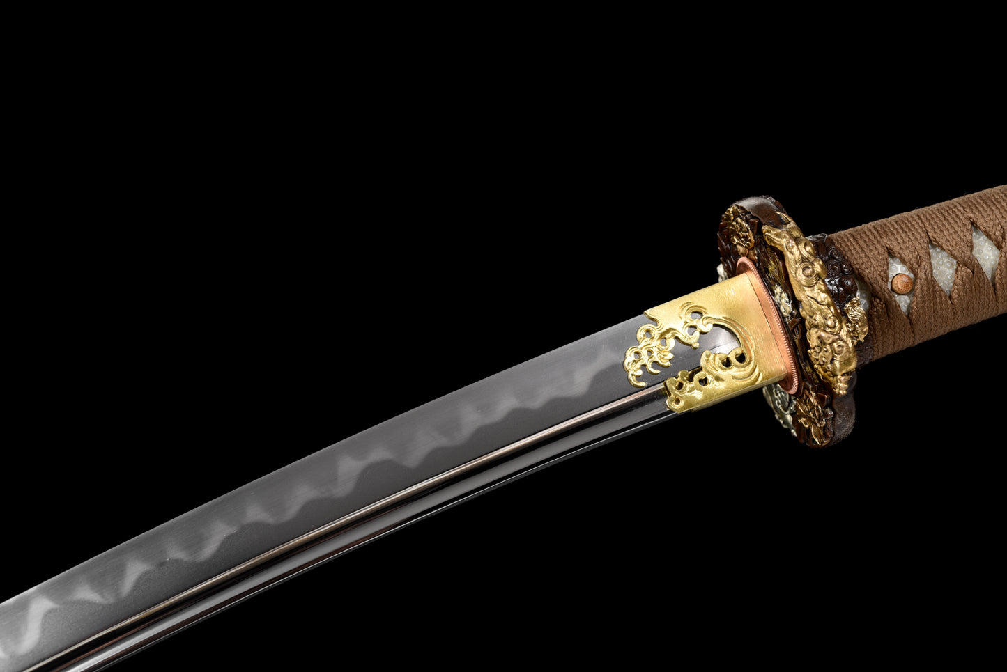Divine Beast Tamahagane Tachi(Custom-made products: Delivery within 30 days.)