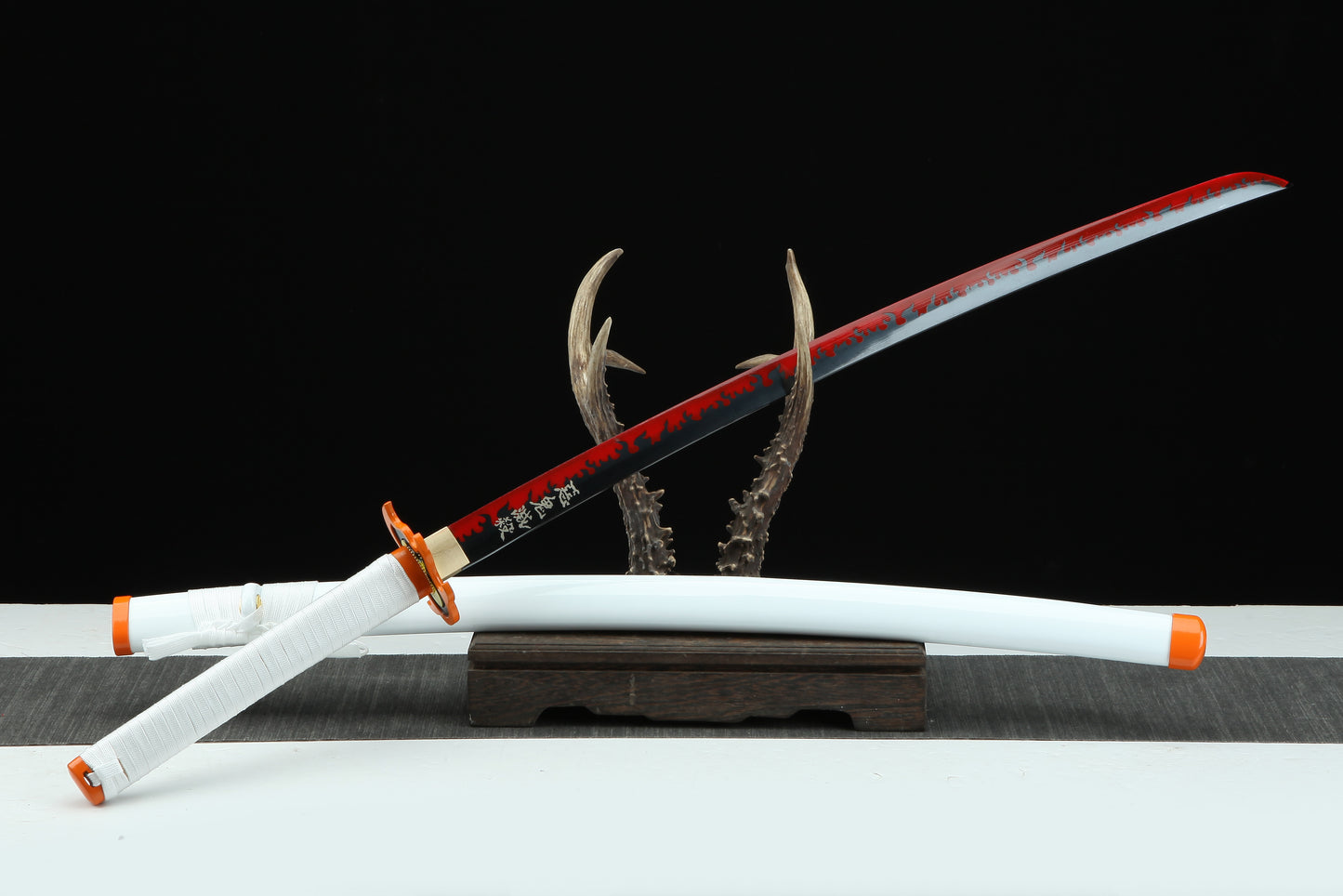 1:1 Replica Kyojuro Rengoku Worn Katana