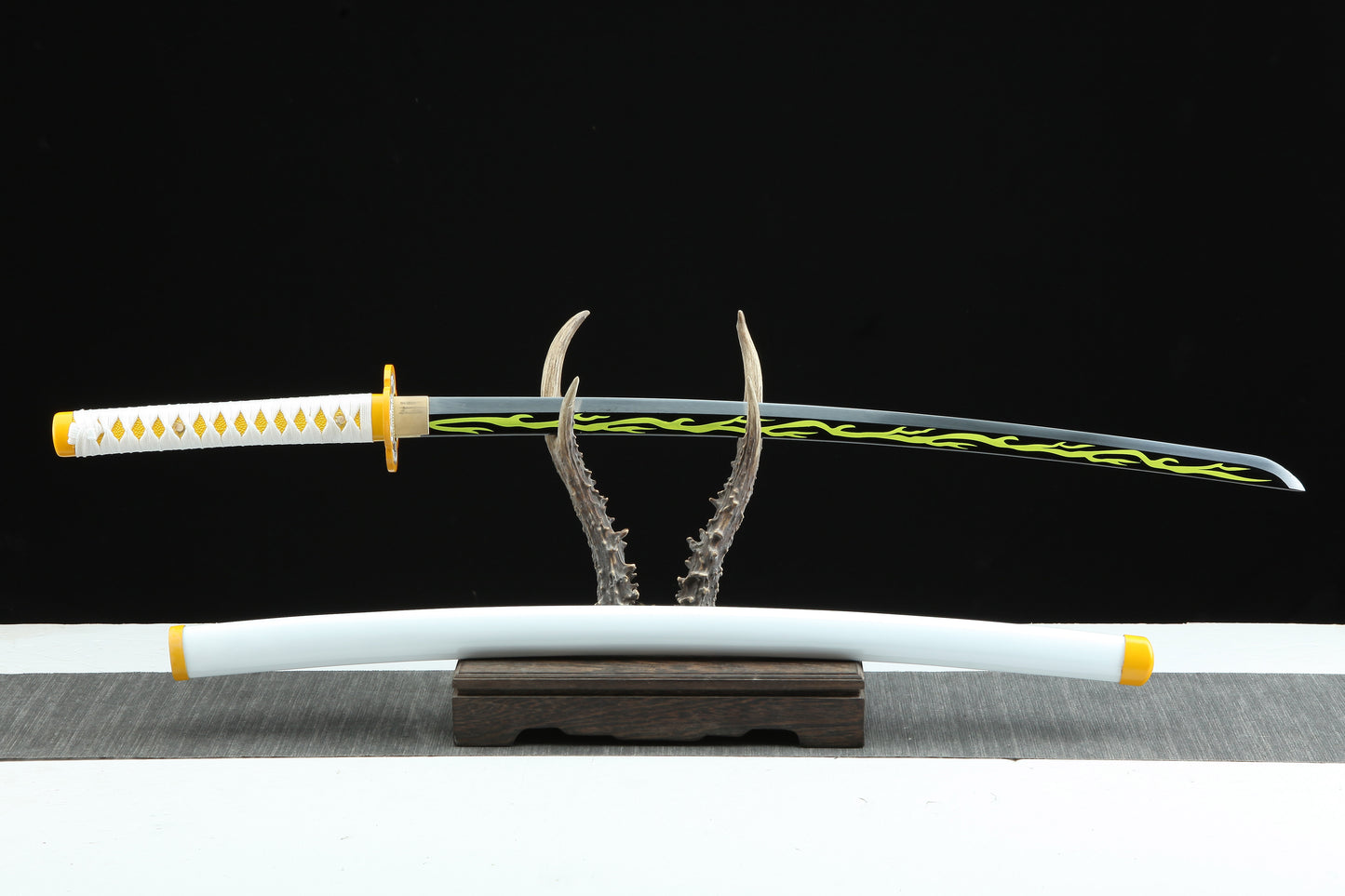 1:1 Replica Agatsuma Zenitsu Worn Katana