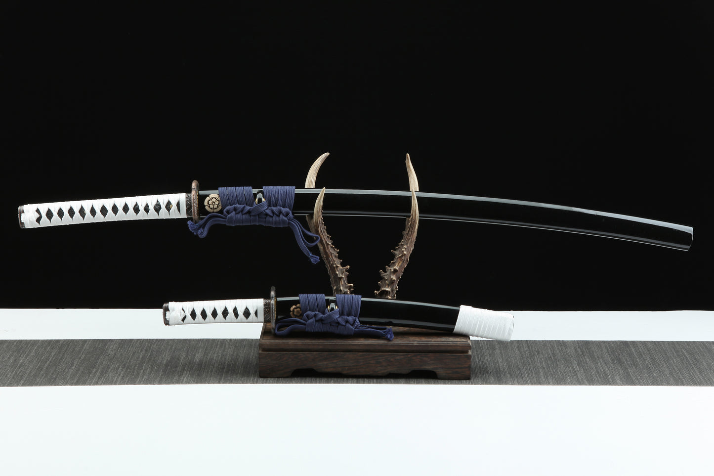 1:1 Replica Ghost of Tsushima (First Generation Remake)