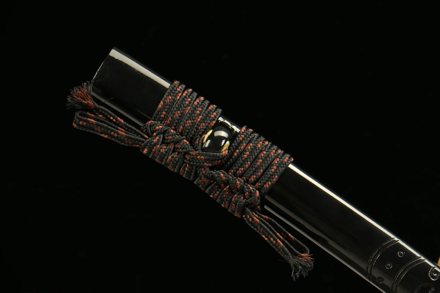 T10 Clay Tempered Katana with Golden Brass Fittings and Black Lacquered Scabbard Featuring a Golden Dragon Design