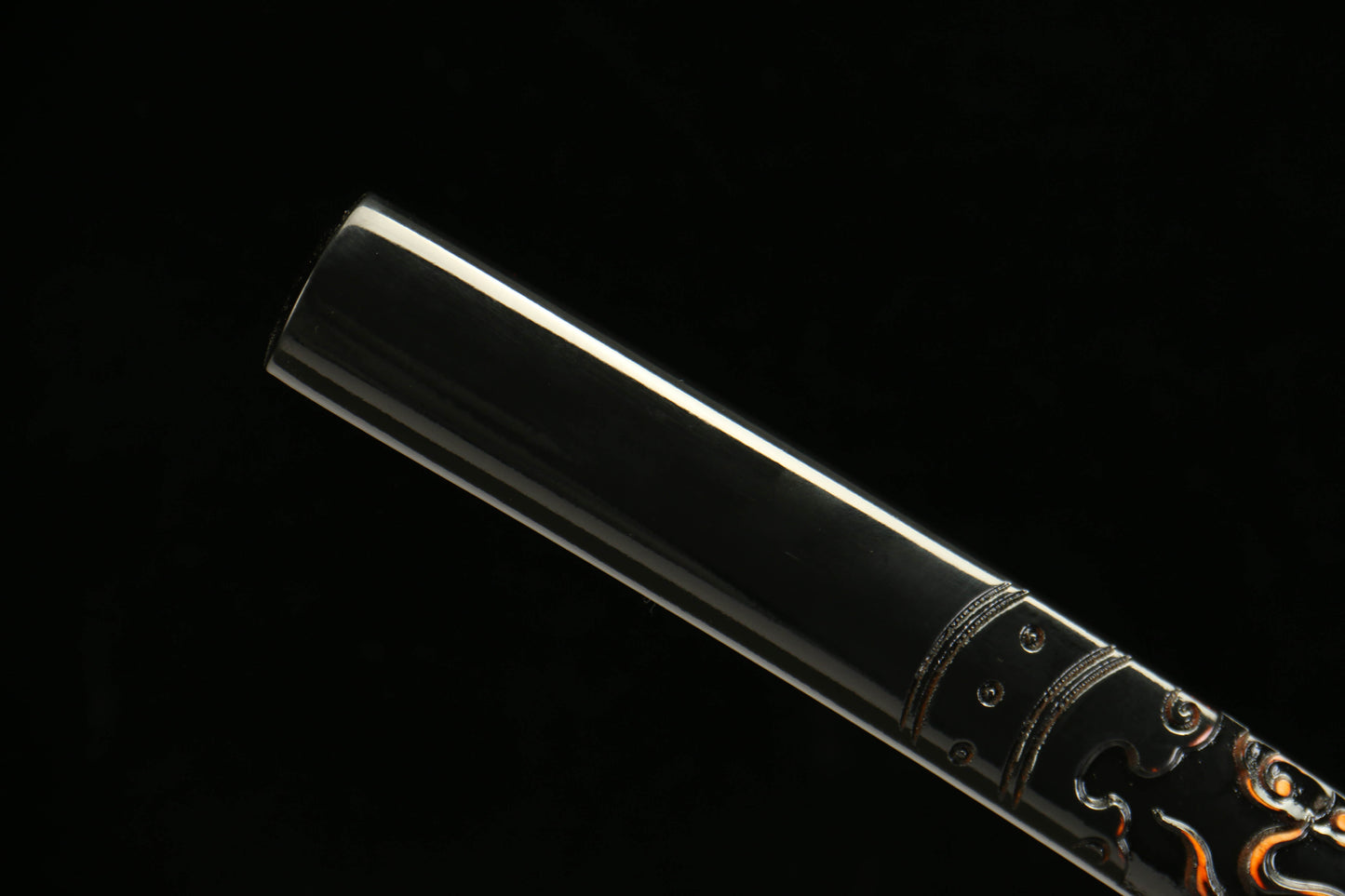 T10 Clay Tempered Katana with Golden Brass Fittings and Black Lacquered Scabbard Featuring a Golden Dragon Design