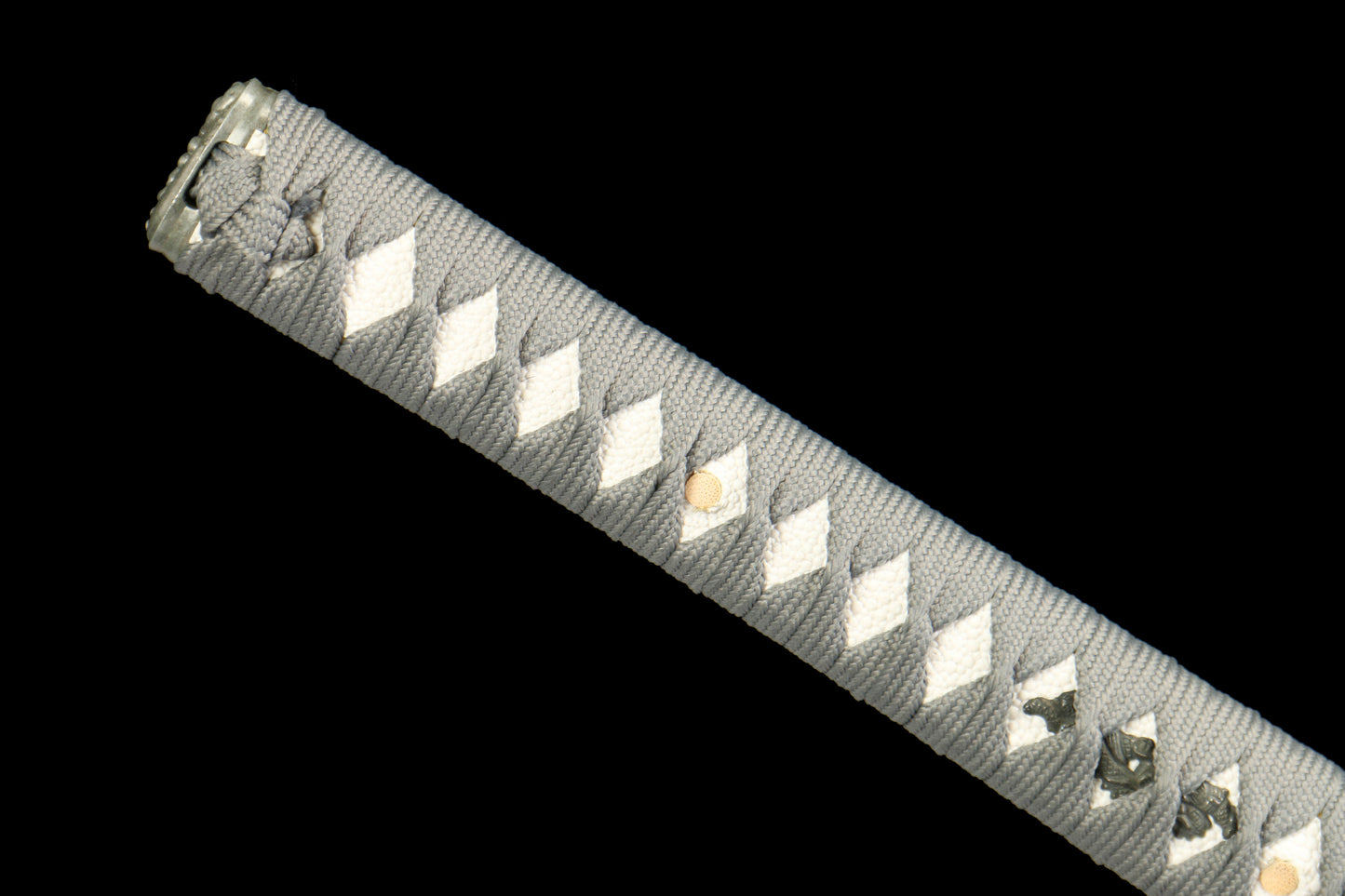 White Tiger's Roar - Handmade 1065 Steel Katana with Oil Quenched & Tempered Blade, Wooden Scabbard, Zinc Alloy Fittings - Unique Collector Sword