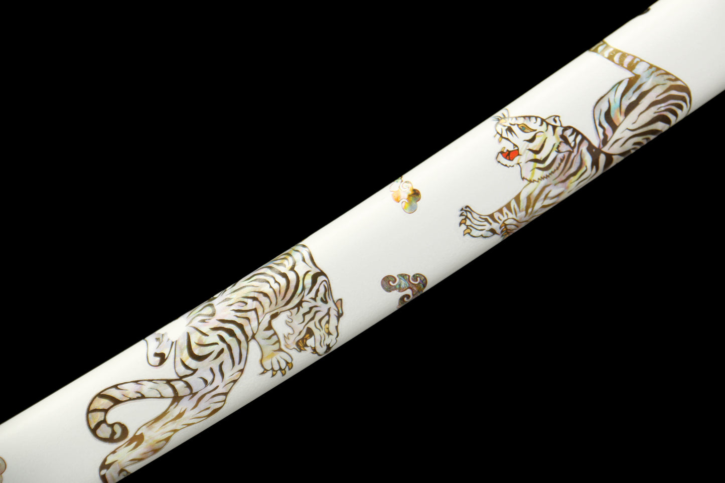 White Tiger's Roar - Handmade 1065 Steel Katana with Oil Quenched & Tempered Blade, Wooden Scabbard, Zinc Alloy Fittings - Unique Collector Sword