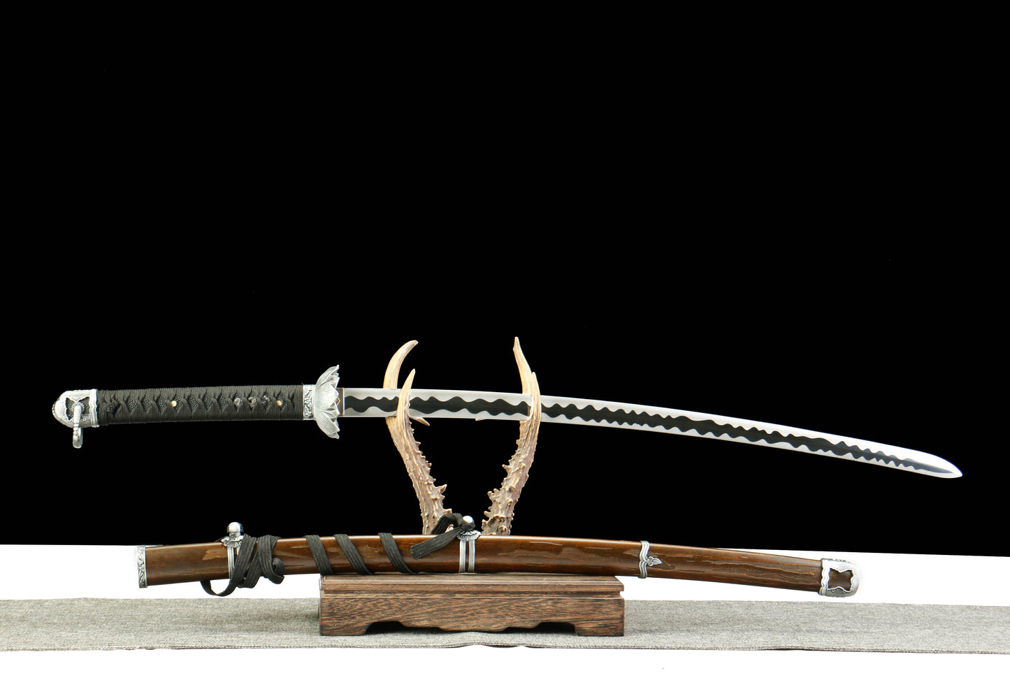 Immortal Cut Gate Opener - 1065 Steel Katana with Oil Quenched & Tempered Blade, Wooden Scabbard, Zinc Alloy Fittings - Unique Collector Sword