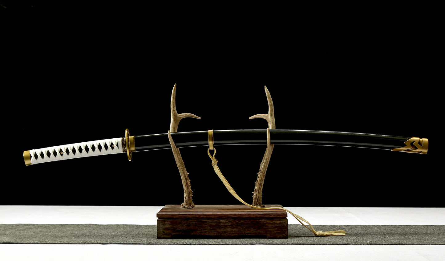 1:1 replica of Devil May Cry Vergil's Enma Katana