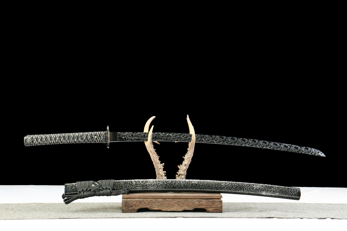 Demon Pattern Katana with Blackened Design and Black Lacquer Saya