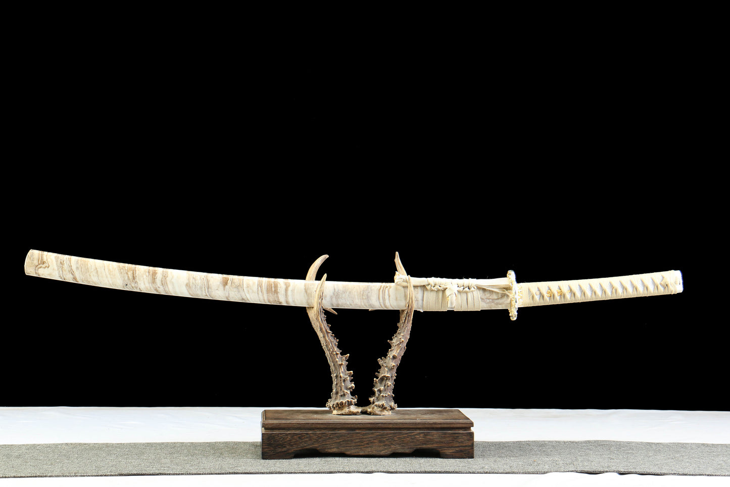 Jade Balance Cold Edge Katana | 72cm High-Carbon 1065 Steel Blade, Oil Quenched and Tempered