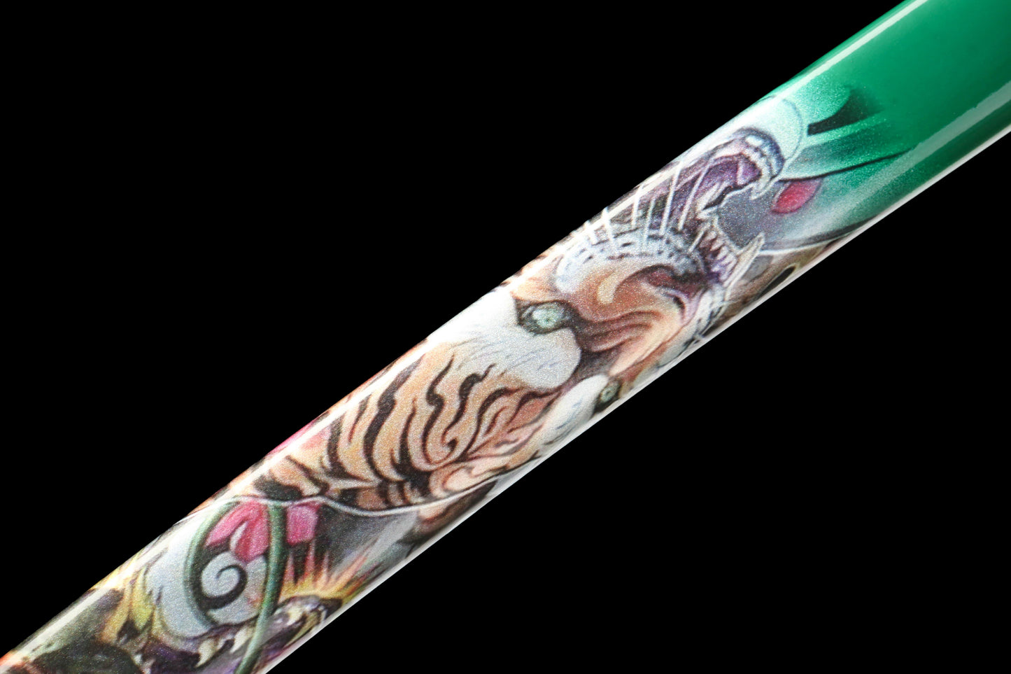 Damascus Pattern Steel Japanese Katana with Clay Tempered Blade and Green Tiger Saya