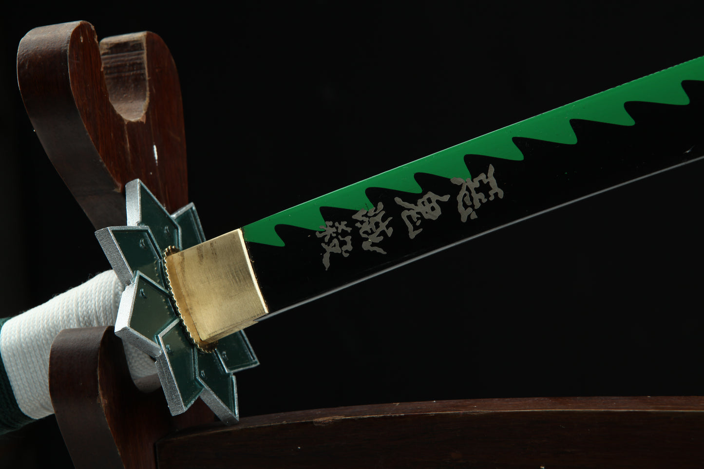 1:1 Replica Sanemi Shinazugawa Worn Katana(Leather sheath)