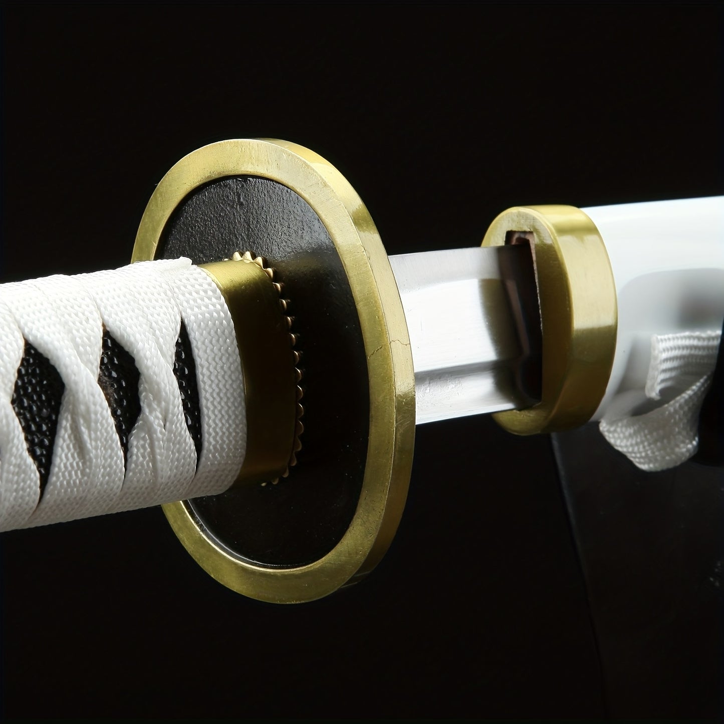 White Katana · Round Gold Tsuba Full Tang (103cm)