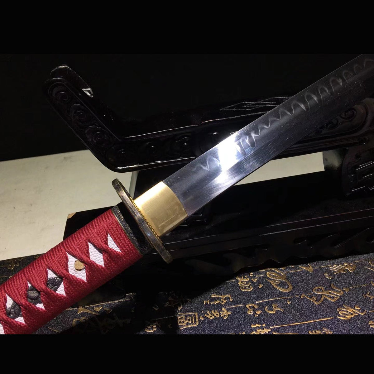 Military Green Katana with Real Hamon | Full Tang Clay Tempered T10 Steel Lacquered Wood Scabbard 104cm