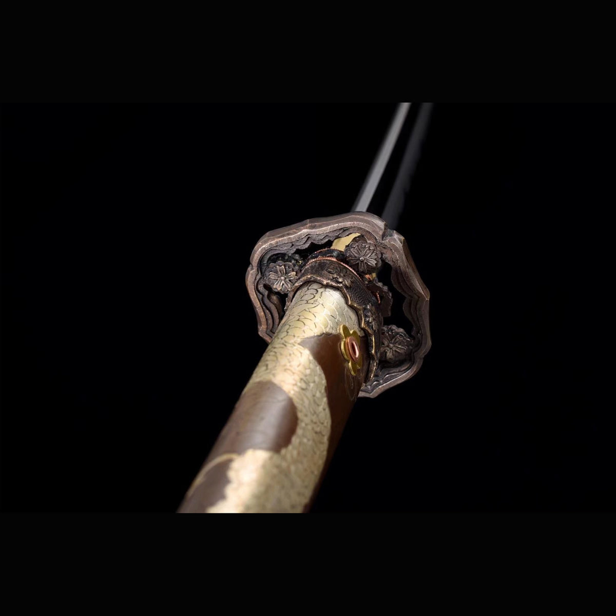 Jinchuan Tachi with Real Hamon | Full Tang Folded Damascus Steel Copper-Wrapped Wood Scabbard 103cm
