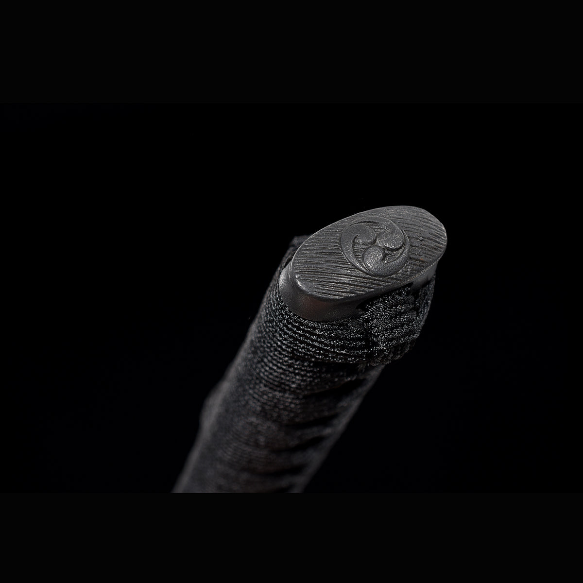 Tamahagane Choji Katana with Real Hamon | Full Tang 18-Stage Polished Black Urushi Scabbard 102cm