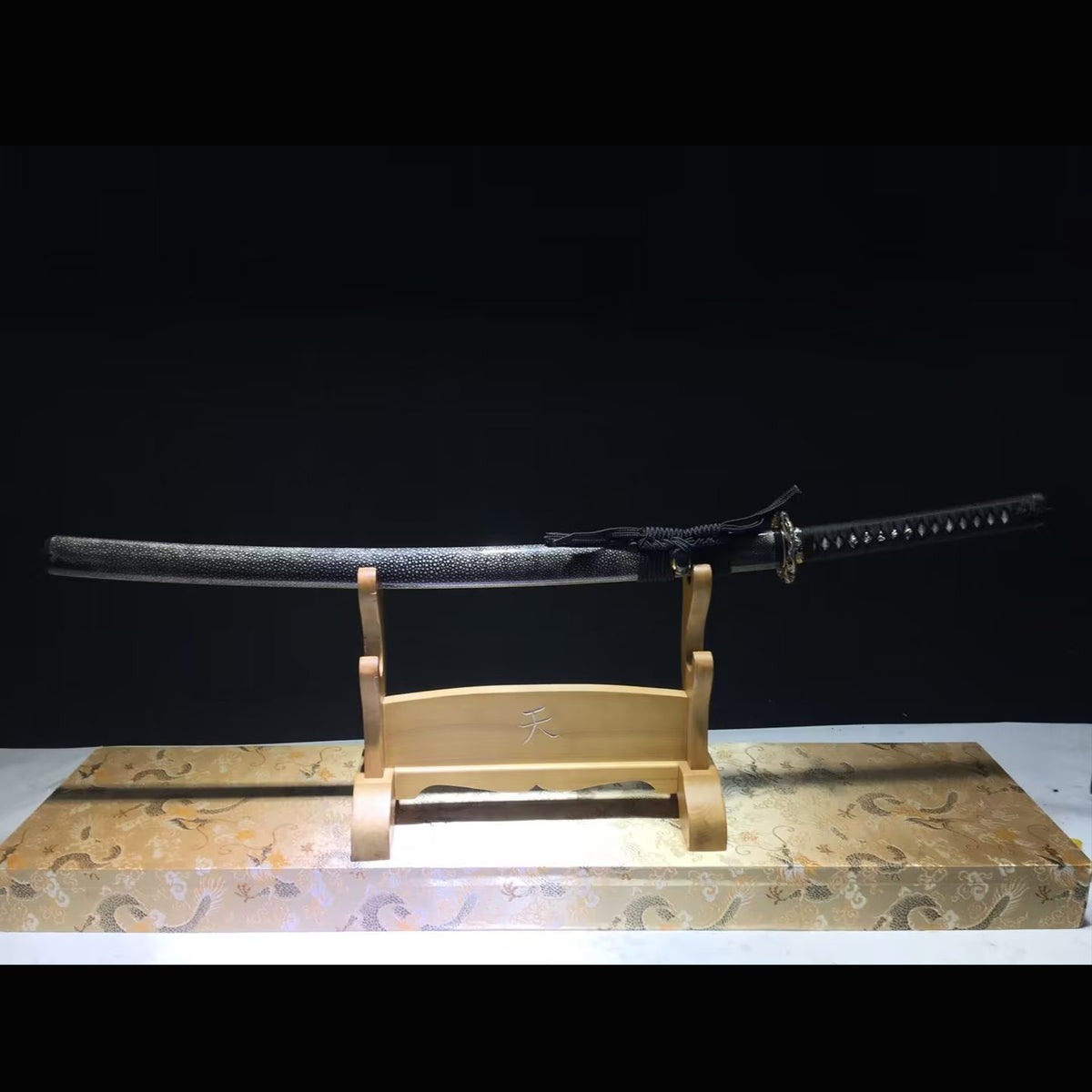 Dragon Circle Gomon Katana with Real Hamon | Full Tang Clay Tempered 5-Layer San Mai Steel Ray Skin Scabbard 103cm