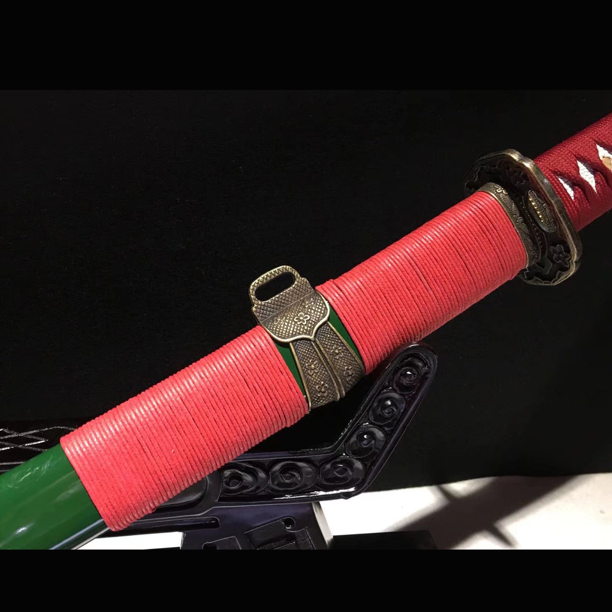 Military Green Katana with Real Hamon | Full Tang Clay Tempered T10 Steel Lacquered Wood Scabbard 104cm