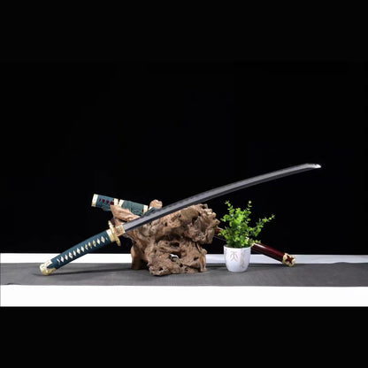 Chivalrous Knight Tachi with Real Hamon | Full Tang Clay Tempered Folded Pattern Steel Hand-Lacquered Scabbard 103cm