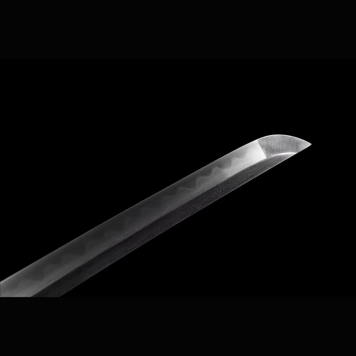 Chrysanthemum Nodachi with Real Hamon | Full Tang Clay Tempered Folded Pattern Steel Black Ebony Scabbard 100cm