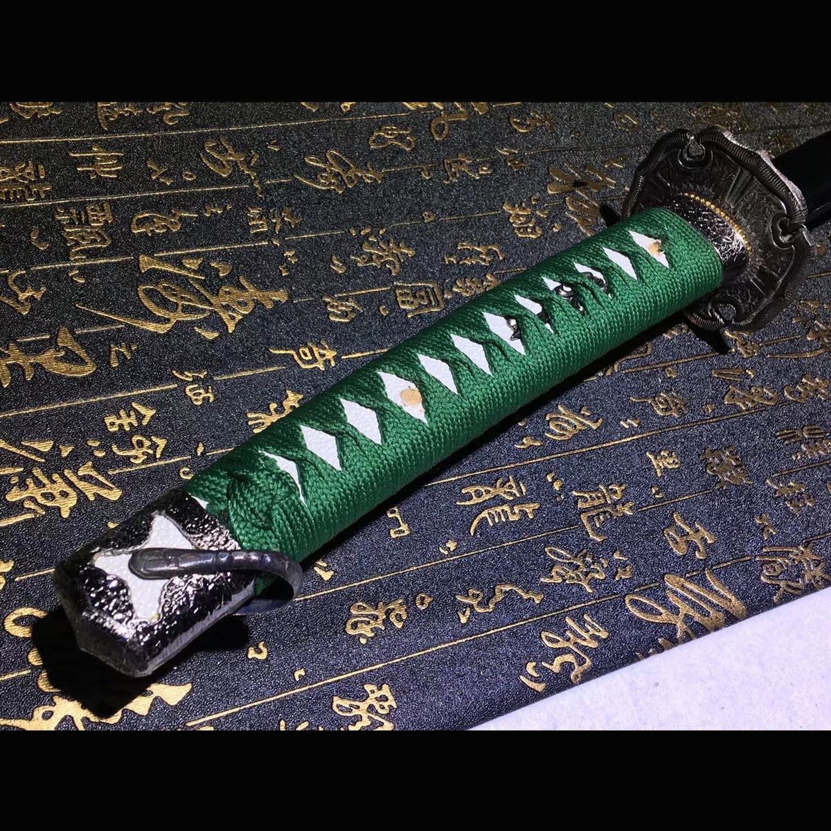 Golden Dragon Tachi with Real Hamon | Full Tang Clay Tempered T10 Steel Lacquered Wood Scabbard 104cm