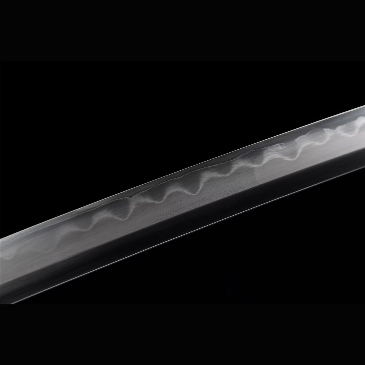 Roaring Tiger Sanmai Katana with Real Hamon | Full Tang Laminated Steel Pearl Rayskin Scabbard 103cm