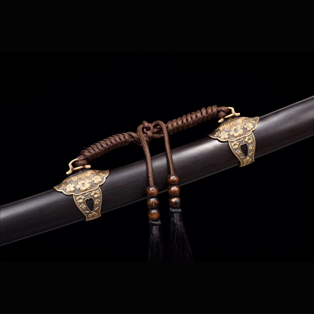 Chrysanthemum Nodachi with Real Hamon | Full Tang Clay Tempered Folded Pattern Steel Black Ebony Scabbard 100cm