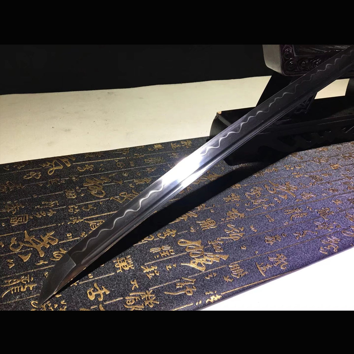 Golden Dragon Tachi with Real Hamon | Full Tang Clay Tempered T10 Steel Lacquered Wood Scabbard 104cm