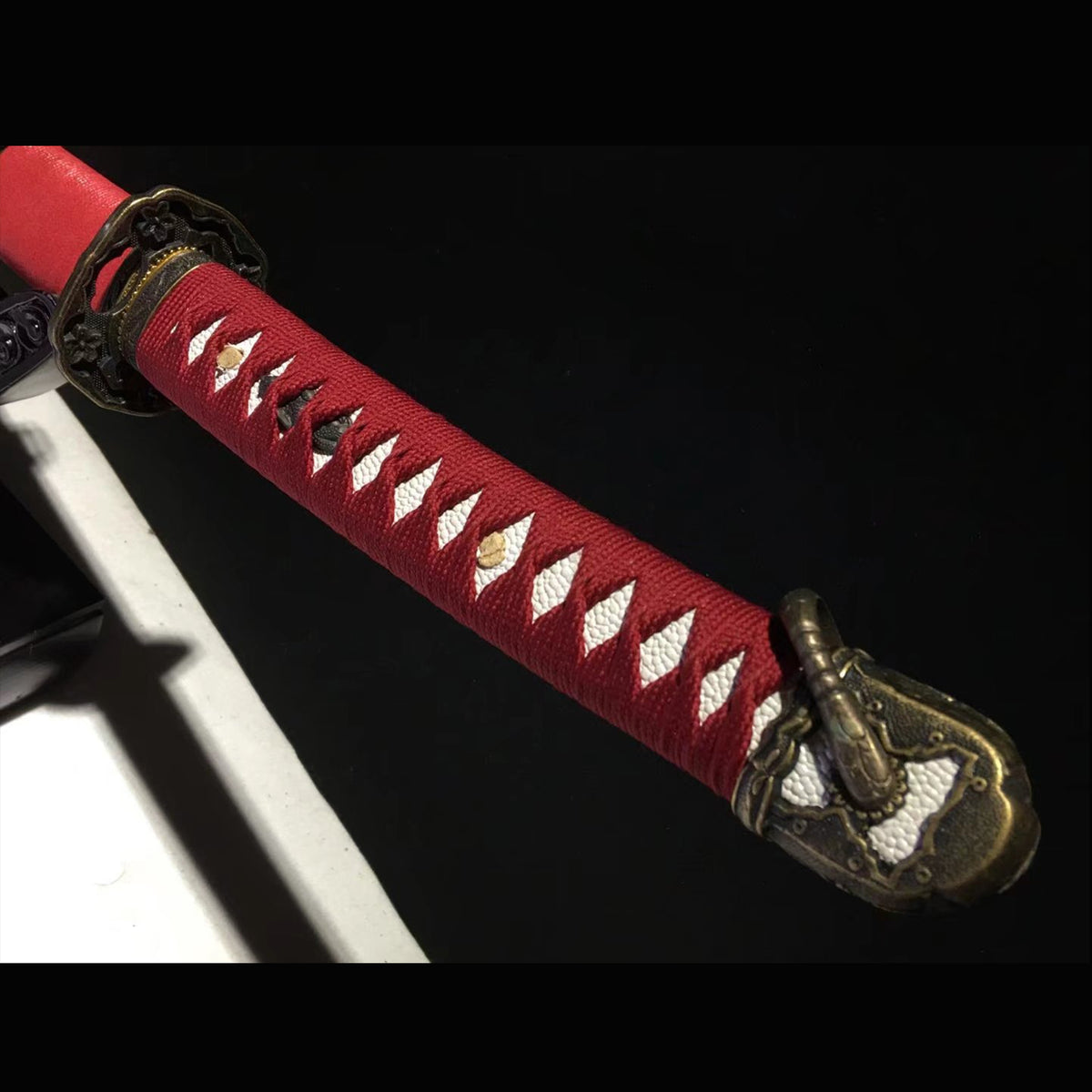 Military Green Katana with Real Hamon | Full Tang Clay Tempered T10 Steel Lacquered Wood Scabbard 104cm