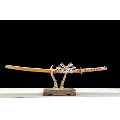 T10 Clay Tempered Tachi · Gold Lacquer Scabbard (103cm)