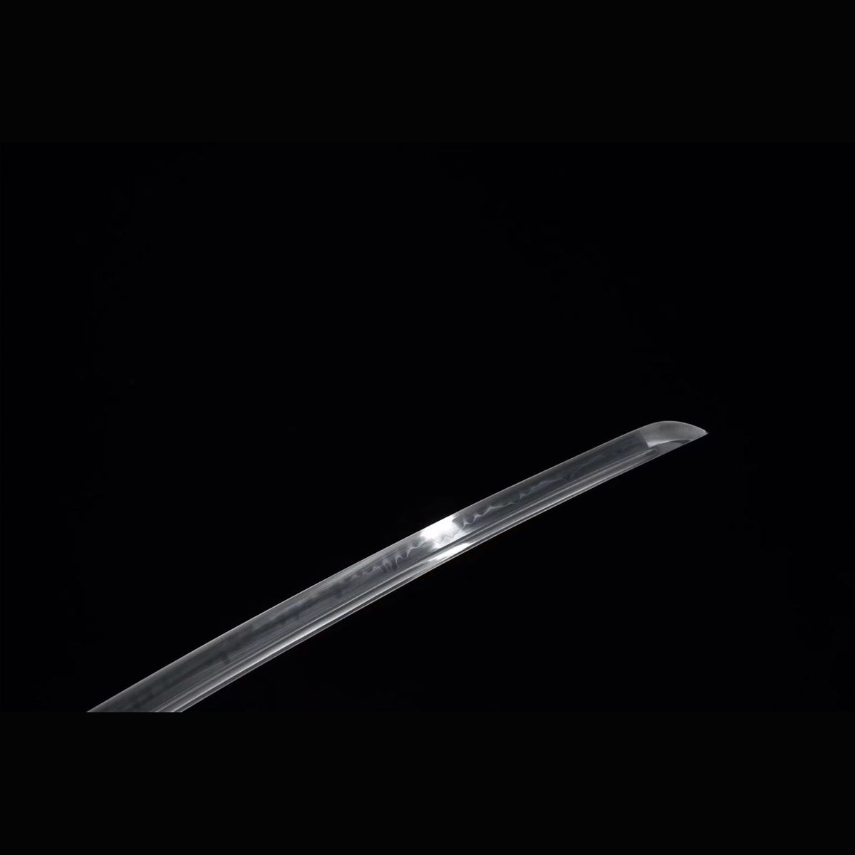 Auspicious Tachi with Real Hamon | Full Tang Clay Tempered T10 Steel Natural Black Ebony Scabbard 102cm