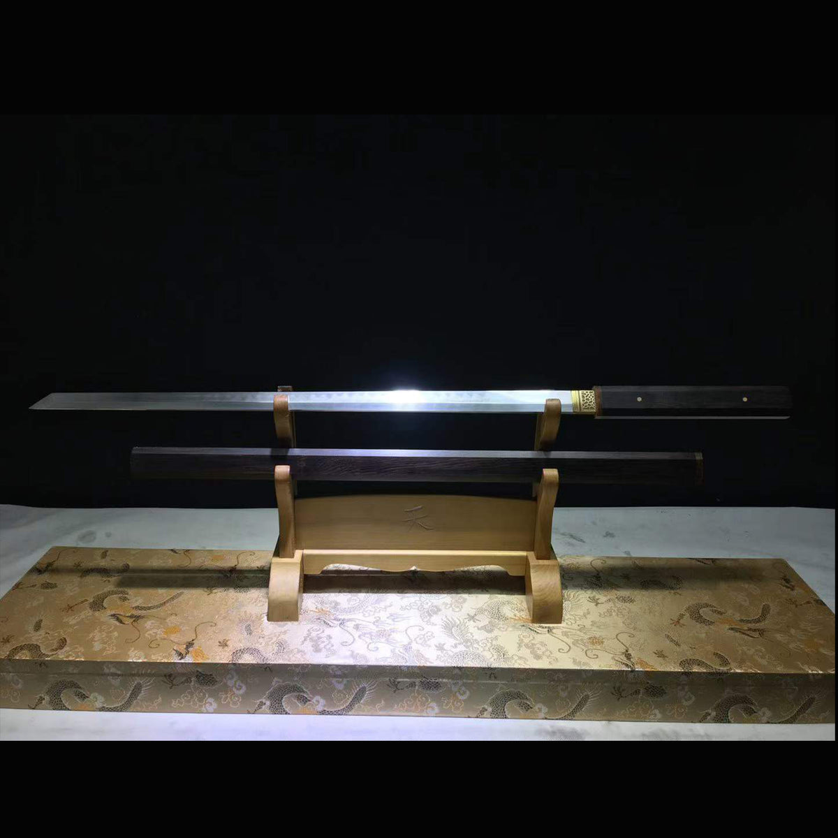 Ebony Octagonal Iaido Sword | Full Tang Hand-Forged Twisted Damascus Steel 100cm