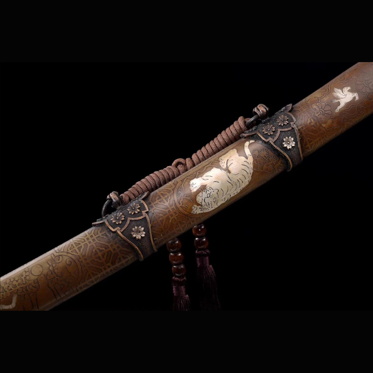 Roaring Tiger Ladder Damascus Tachi | Full Tang Twisted Pattern Steel Copper Gilt Scabbard 102cm