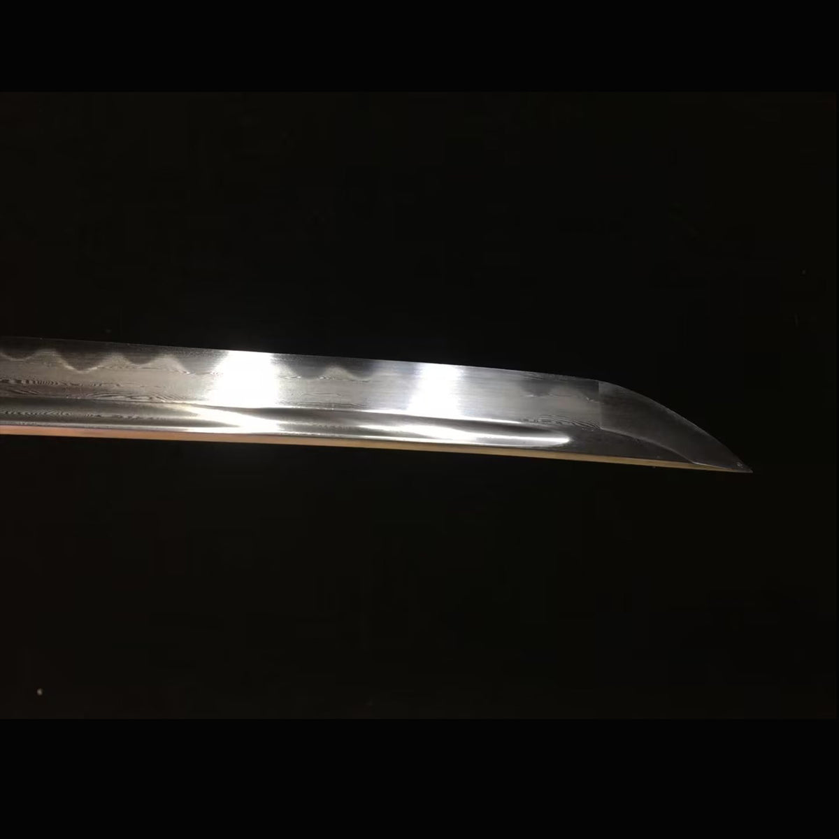 Wind and Cloud Tachi with Real Hamon | Full Tang Folded Pattern Steel Natural Ebony Wood Scabbard 102cm