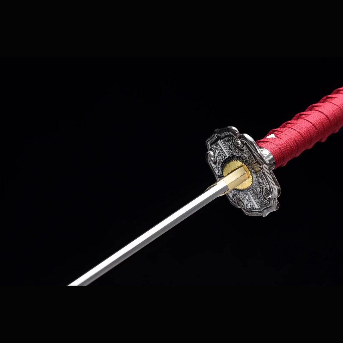 Yoshimura Tachi with Real Hamon | Full Tang Clay Tempered T10 Steel Lacquered Hardwood Scabbard 102cm