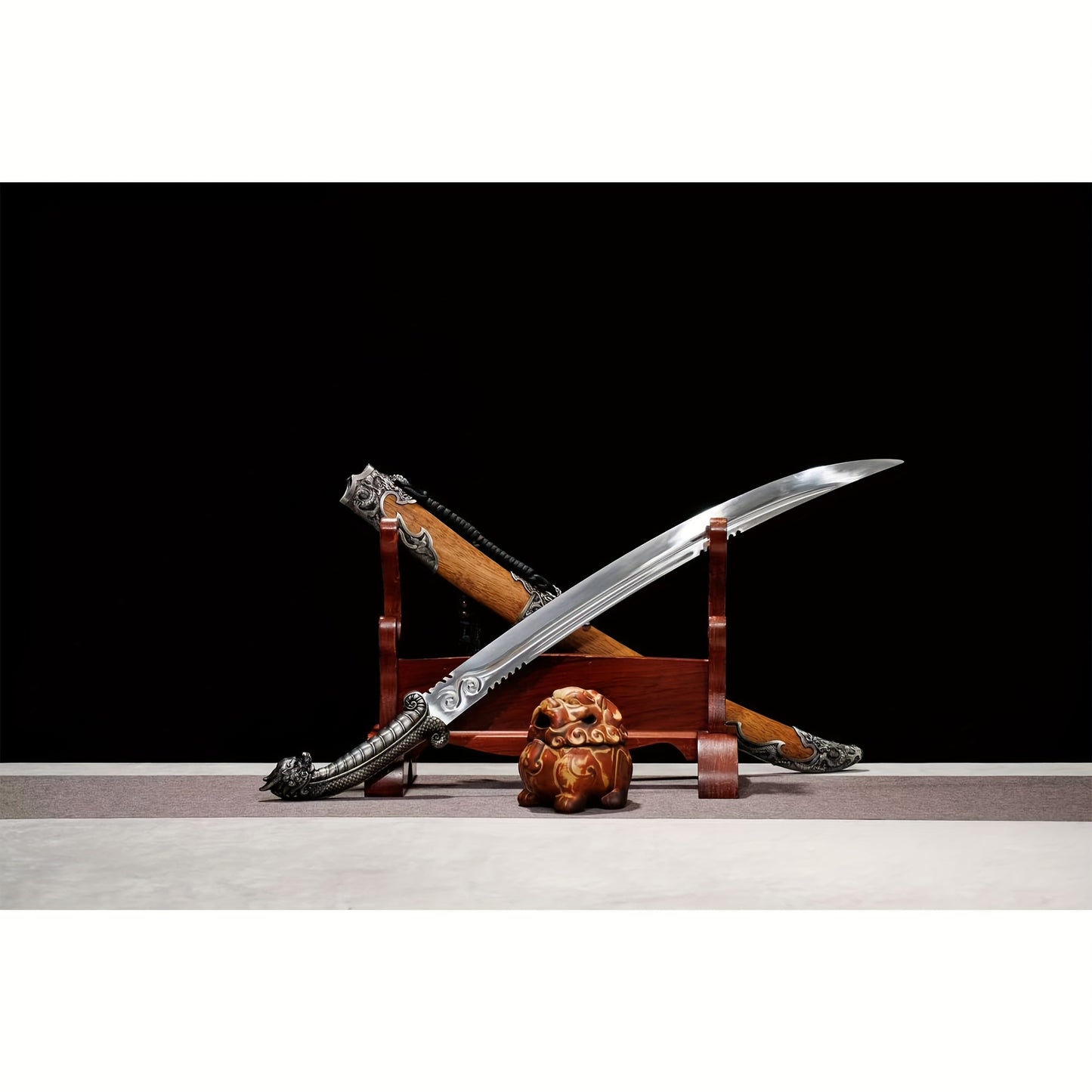 Moyu Tang Dao · Dragon Head Pommel Natural Wood Scabbard (106.5cm)