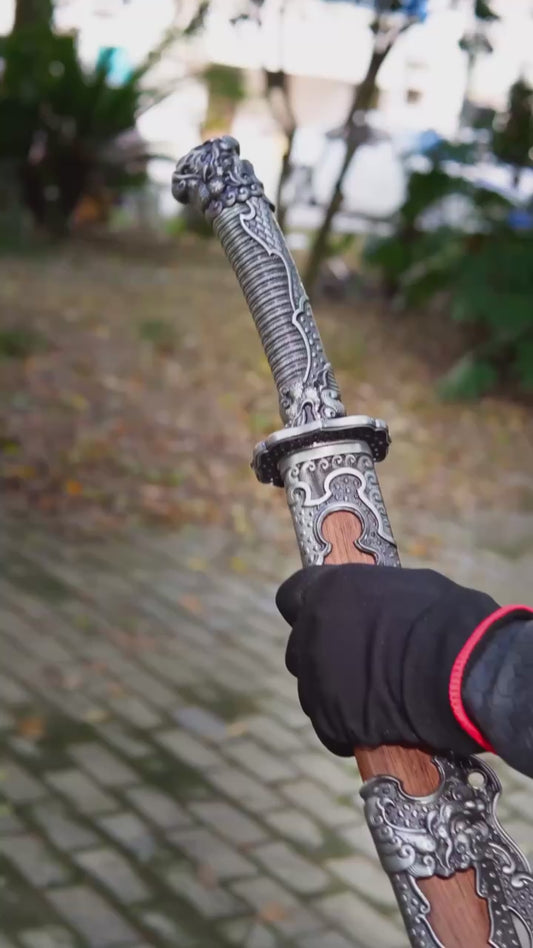 Xiuchun Knife ~ Hidden Dragon （SHARP）